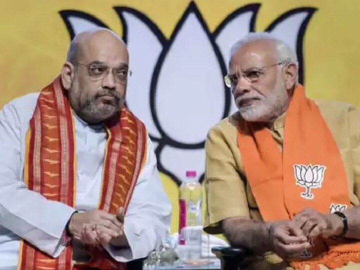 JNU Violence: Shiv Sena Slams Modi-Shah, Says Such 'Brutal Politics' Never Seen Before JNU Violence: Shiv Sena Slams Modi-Shah, Says Such 'Brutal Politics' Never Seen Before