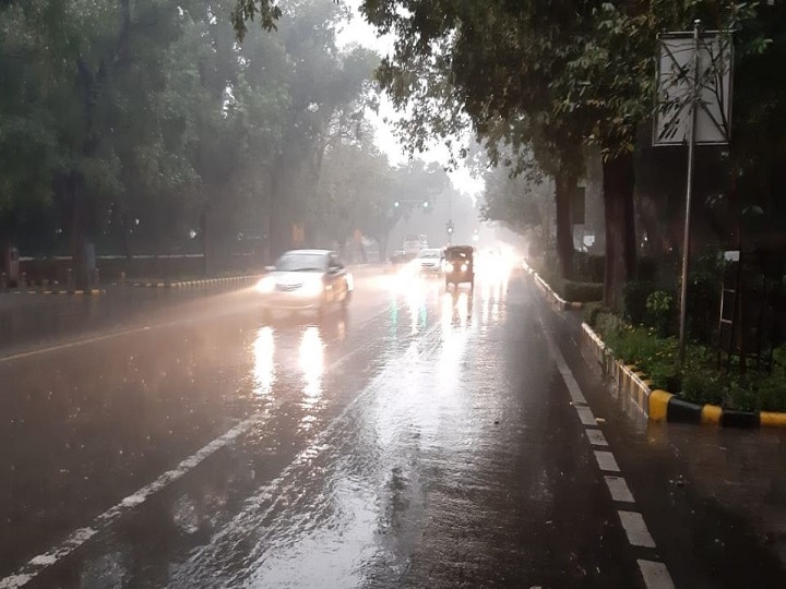 Heavy Rains, Strong Winds In Delhi-NCR Bring Respite From Soaring Temperature Heavy Rains, Strong Winds In Delhi-NCR Bring Respite From Soaring Temperature