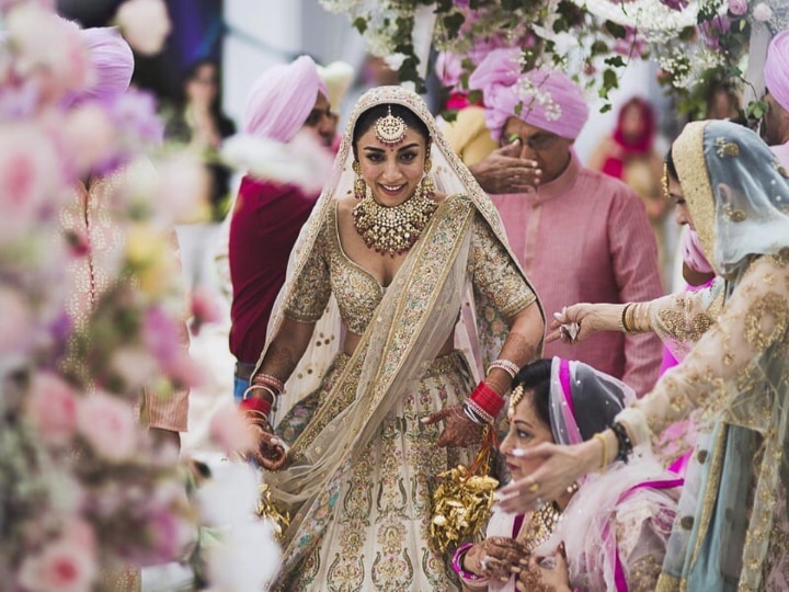 Aisha Actress Amrita Puri Heading For Divorce With Hubby Imrun Sethi? Aisha Actress Amrita Puri Heading For Divorce With Hubby Imrun Sethi?