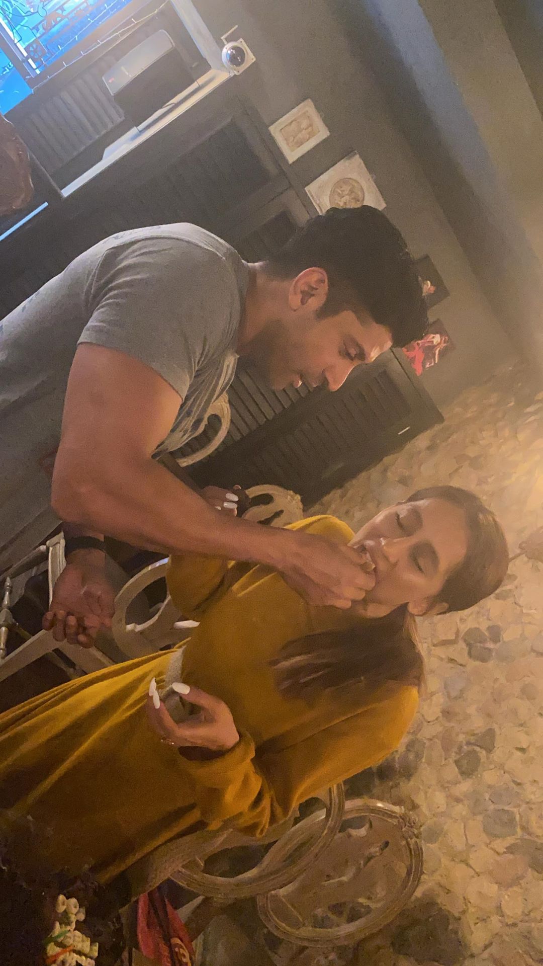 INSIDE PICS: Farhan Akhtar Celebrates Birthday With GF Shibani Dandekar