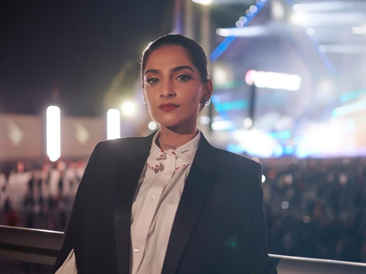 Sonam Kapoor Objects To Unsolicited 'Mr. India' Remake, Says 'No One Bothered To Consult...' Sonam Kapoor Objects To Unsolicited 'Mr. India' Remake, Says 'No One Bothered To Consult...'