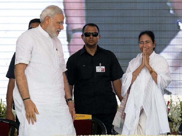 Narendra Modi West Bengal Visit: Mamata Banerjee To Meet PM; CAA Protests In Kolkata After Ditching Opposition Meet Over CAA, Mamata Banerjee To Share Dais With PM Modi On Sunday
