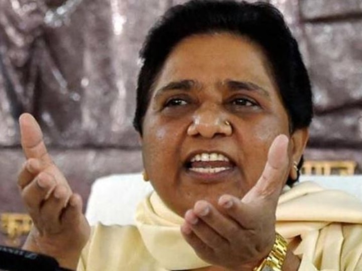 Priyanka Was In Rajasthan, Didn't Have Time To Wipe Tears Of Kota Children's Mothers: Mayawati Priyanka Was In Rajasthan, Didn't Have Time To Wipe Tears Of Kota Children's Mothers: Mayawati