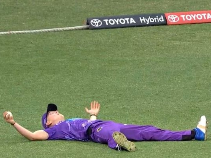 WATCH: Nathan Ellis Takes Brilliant Catch After Misjudging Ball In BBL WATCH: Nathan Ellis Takes Brilliant Catch After Misjudging Ball In BBL