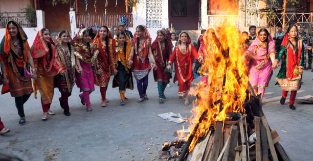 Happy Lohri 2020: Date, Significance Of Festival; Wishes, Quotes, Messages, WhatsApp & Facebook Status To Share