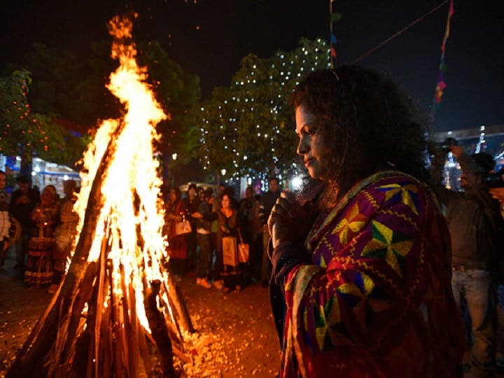 Happy Lohri 2020: Date, Significance Of Festival; Wishes, Quotes, Messages, WhatsApp & Facebook Status To Share Happy Lohri 2020: Date, Significance Of Festival; Wishes, Quotes, Messages, WhatsApp & Facebook Status To Share