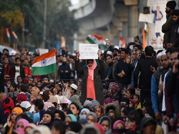 Anti-CAA Protest: HC To Hear Plea To Open Kalindi Kunj-Shaheen Bagh Stretch Act In Public Interest: Delhi HC Directs Police To Look Into Kalindi Kunj-Shaheen Bagh Road Blockage