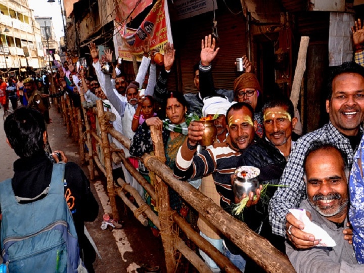 Kashi Vishwanath Temple: No Formal Decision Yet On Dress Code For Visitors, Says Official Kashi Vishwanath Temple: No Formal Decision Yet On Dress Code For Visitors, Says Official