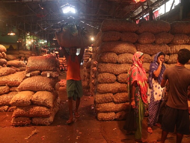 Inflation, Price Rise: After Retail, WPI Rises;  Priyanka Gandhi Attacks BJP ‘What Will Poor Man Eat?’ Priyanka Gandhi Attacks BJP After Surge In Wholesale, Retail Inflation