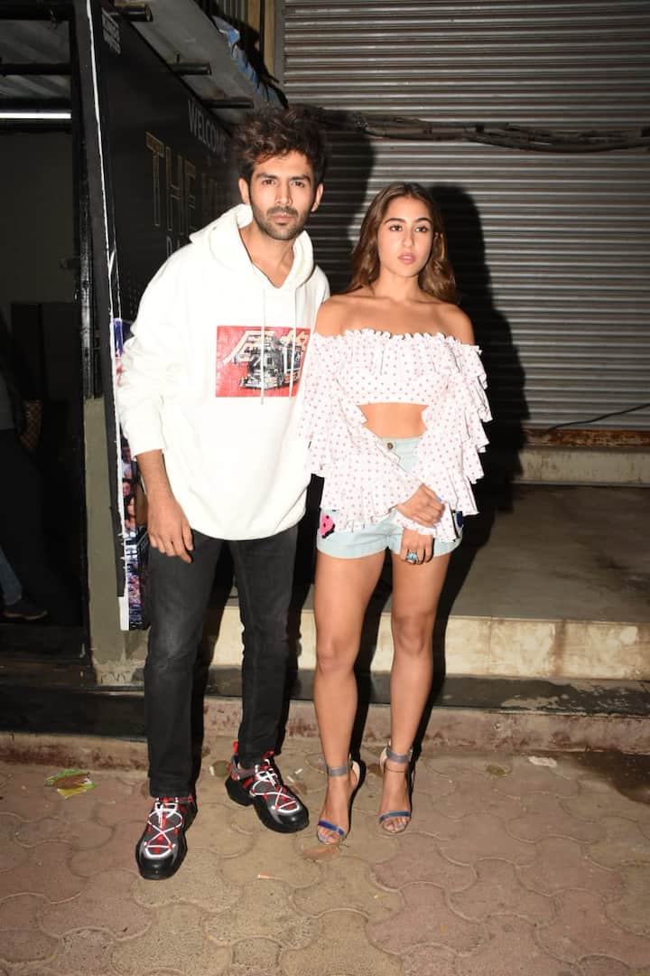 Speculations are rife that Kartik and Sara are dating each other. However, the two alleged lovebirds are yet to react to their dating rumours.