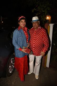 PICS: Aamir, Anil & Other B'wood Celebs Attend Javed Akhtar's Retro-themed Birthday Party