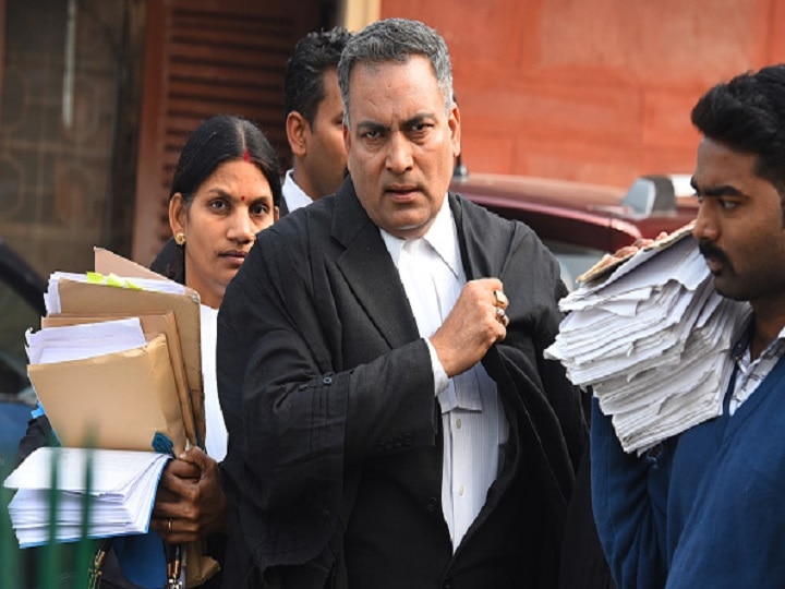 Nirbhaya Case: After HC Order, Delhi Bar Council Takes Action Against Convict's Lawyer; Issues Notice Nirbhaya Case: Bar Council Takes Action Against Convict's Lawyer For Filing Forged Documents