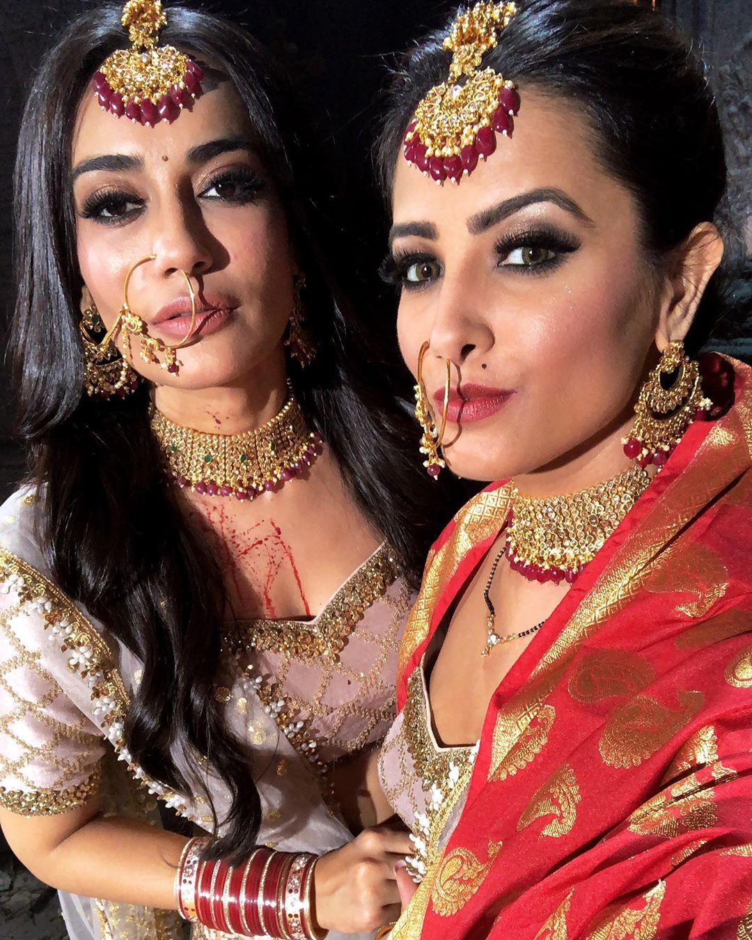 Naagin 4: Naagin 3 Actress Anita Hassanandani To Enter Show; Nia Sharma Welcomes Her