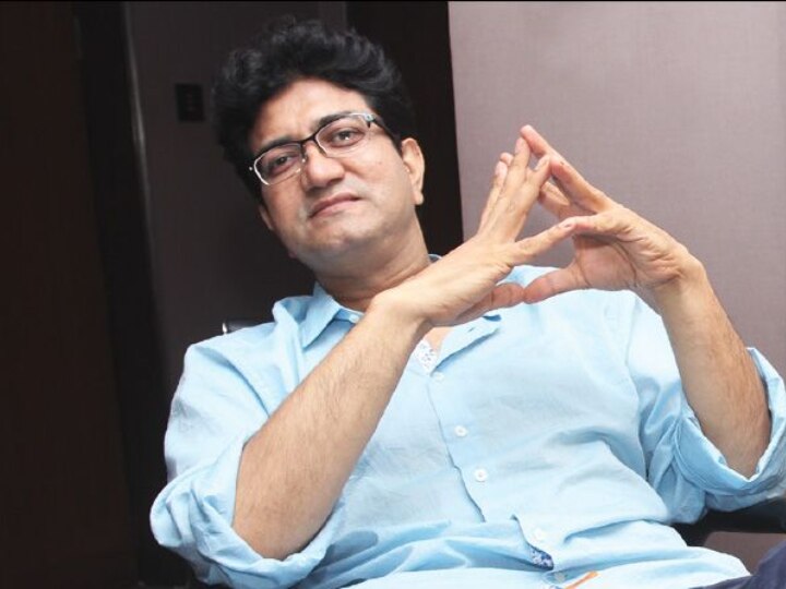 Prasoon Joshi Says PM Narendra Modi Attached To Country, Detached To Personal Gains PM Narendra Modi Attached To Country, Detached To Personal Gains: Prasoon Joshi