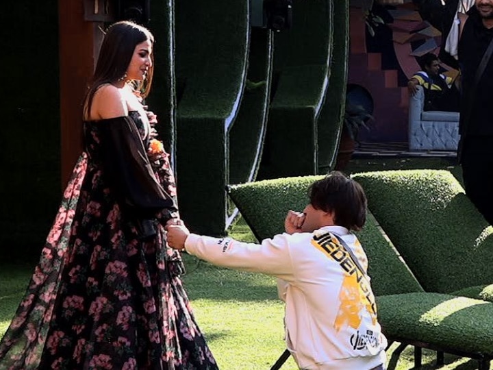 Bigg Boss 13: #JabAsiManshiMet Himanshi Khurana Shares PICS With Asim Riaz After Their Reunion Bigg Boss 13: '#JabAsiManshiMet'- Himanshi Khurana Shares PICS With Asim Riaz After Their Reunion