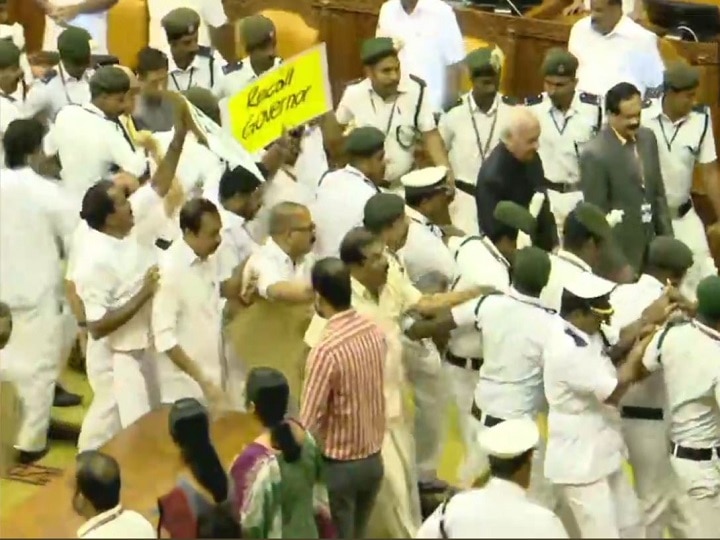 High Drama Unfolds In Kerala Assembly As Opposition MLAs Protest Against Governor Arif Mohammed Khan High Drama Unfolds In Kerala Assembly As Opposition MLAs Protest Against Governor Arif Mohammed Khan