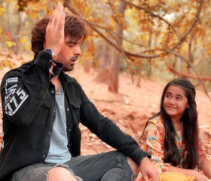 Star Plus’ ‘Kullfi Kumarr Bajewala’ will go off air on February 7, according to a report in IWMBuzz. The show featuring Mohit Malik and Aakriti Sharma was shifted to the 6:30pm slot to make way for ‘Yehh Jadu Hai Jinn Ka’. ‘Kulfi Kumar Bajewala’ witnessed another slot change again after ‘Namah’ went off air. The channel is yet to announce the show’s replacement. (PIC Credit- Instagram)