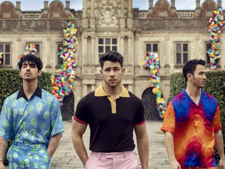 Jonas Brothers Celebrate A Year of Comeback Song 'Sucker' Jonas Brothers Celebrate A Year of Comeback Song 'Sucker'