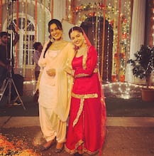 PICS: Bride-To-Be Kamya Panjabi's Fun-Filled Bachelorette Bash Ahead Of Her Wedding With Beau Shalabh