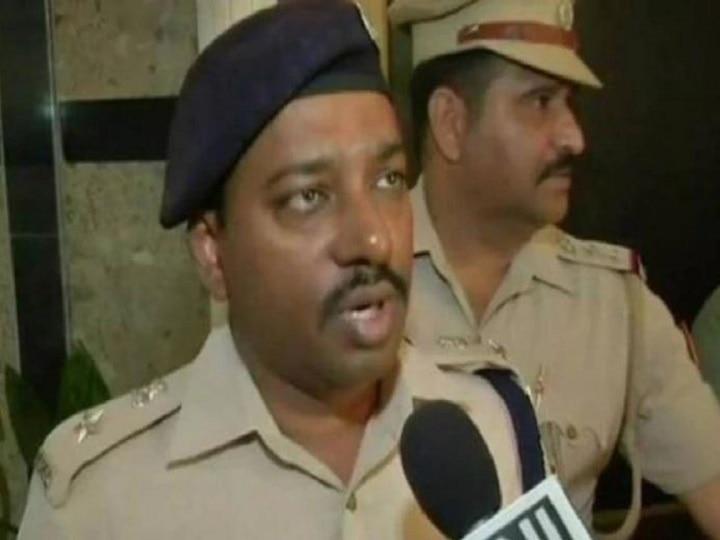 Delhi: EC Removes South-East Delhi DCP After Two Firing Incidents Delhi: EC Removes South-East Delhi DCP After Two Firing Incidents