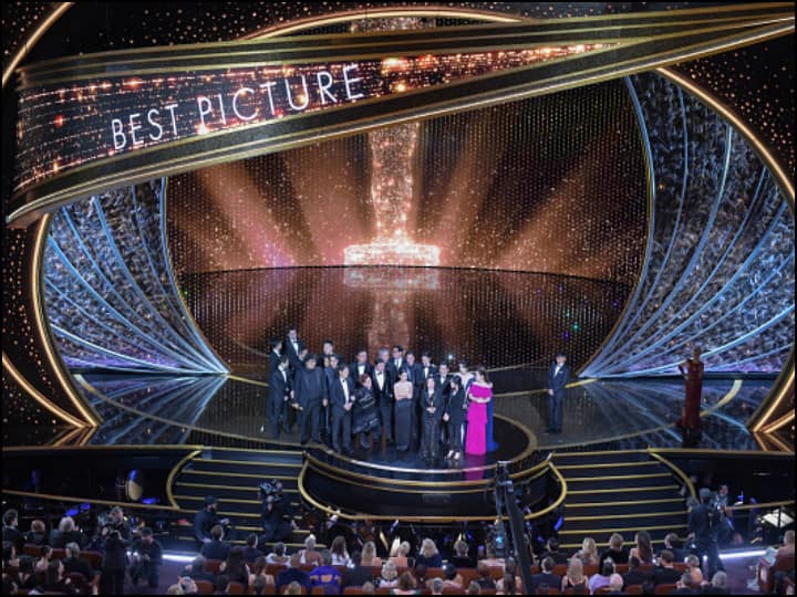 ‘Parasite’ bagged the Best Picture Award at the 92nd Academy Awards. The film producers Kwak Sin-ae and Bong Joon-ho accepted the award. (Source- Getty Images) 