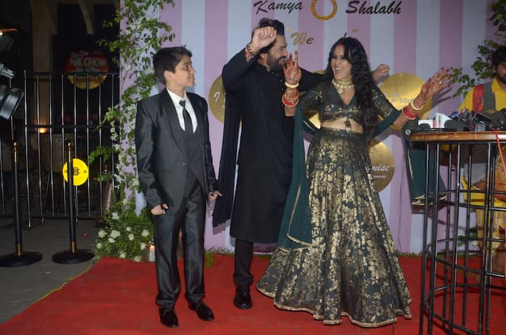 The Bigg Boss 7 contestant hosted a grand wedding reception for her family members and close friends. 