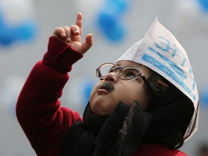 Baby Mufflerman Invited To Arvind Kejriwal's Oath Ceremony Baby Mufflerman Invited To Arvind Kejriwal's Oath Ceremony