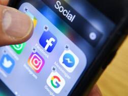 Social Media Makes Break-Ups Worse