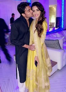 PICS: Pregnant TV Actress Smriti Khanna Looks RADIANT During Her 'Godh Bharai' Ceremony