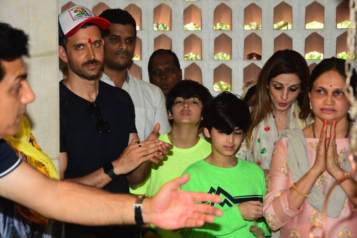 Hrithik and Sussane are often spotted ob movie dates with their children. (PIC Credit- Manav Manglani)