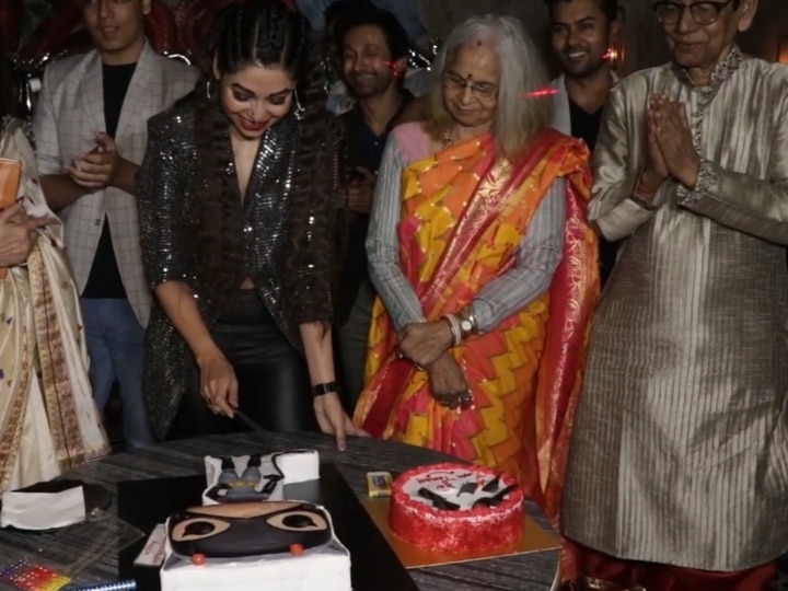 PICS: Mrizapur Actress Anangsha Biswas Celebrates Her Birthday With A GRAND Bash PICS: Mrizapur Actress Anangsha Biswas Celebrates Her Birthday With A GRAND Bash