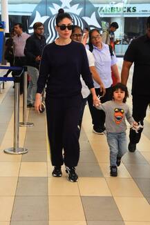 PICS: Kareena Kapoor, Priyanka Chopra, Farhan-Shibani & Other B'wood Celebs SPOTTED In Town