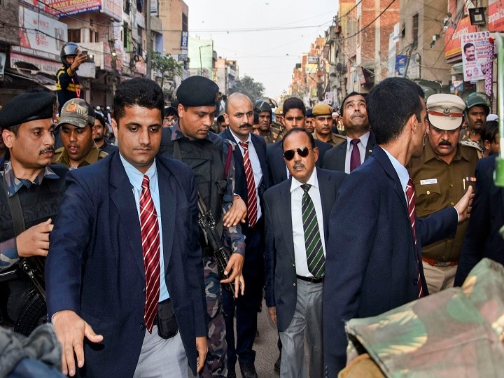 Delhi Violence: NSA Ajit Doval Visits Northeast Delhi Maujpur With Delhi Police NSA Ajit Doval Visits Ground Zero Of Violence-Hit Northeast Delhi; Says Situation Under Control