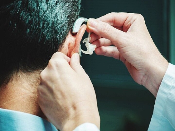 Wearing Hearing Aids Can Improve Brain Function, Says Research Wearing Hearing Aids Can Improve Brain Function, Says Research