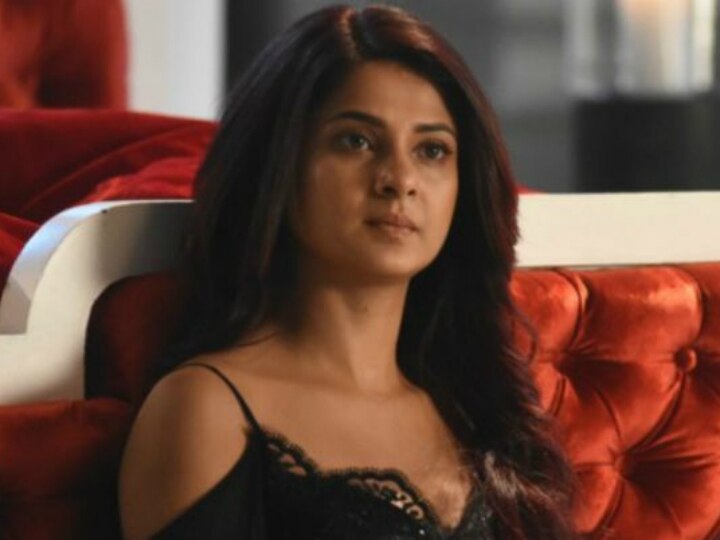Beyhadh 2: Jennifer Winget-Shivin Narang's Show To Go Off-Air; Will Continue To Air On Digital Platform Sony LIV? Beyhadh 2: Jennifer Winget's Show To Go OFF-AIR But There's A Twist!