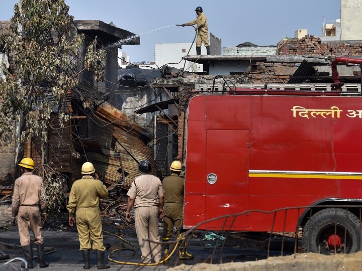 Delhi Riots: Death Toll Mounts To 38 As Violence Ebbs But Doesn't Subside Delhi Riots: In Four Days, Death Toll Mounts To 38 As Violence Ebbs But Doesn't Subside