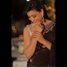 PICS: Shweta Tiwari Looks STUNNING In A Saree As She Attends Her Brother’s Wedding Reception