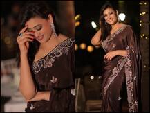 PICS: Shweta Tiwari Looks STUNNING In A Saree As She Attends Her Brother’s Wedding Reception