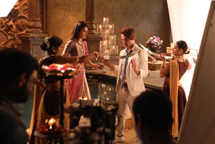 Jacqueline and Asim will feature in the song called ‘Mere Angne Mein’. The video is expected to release around Holi.