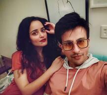 WEDDING PICS: TV Couple Jayashree Venketaramanan & Akhlaque Khan Tie The Knot In A Court Marriage!