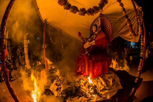 Holi 2020: What Is Significance Of Holika Dahan? Check Date, Muhurta, Timing;  Wishes, Quotes, Images