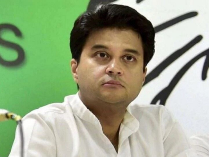 Jyotiraditya Scindia, Supporting MLAs Go 'Incommunicado' As Factional Fighting Intensifies In Congress In MP Scindia, Supporting MLAs Go 'Incommunicado' As Factional Fighting Intensifies In Congress In MP