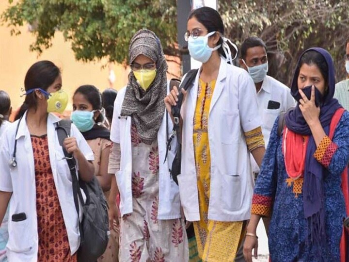 Coronavirus Update: Total Number Of Positive Cases Jumps To 50 In India; Over 1,000 People Identified For Observation In Karnataka Coronavirus Update: Total Number Of Positive Cases Jumps To 50 In India; Over 1,000 People Identified For Observation In Karnataka