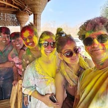 Holi 2020: Kangana, Aamir & Other Bollywood Celebs Celebrate Holi; Share PICS On Social Media