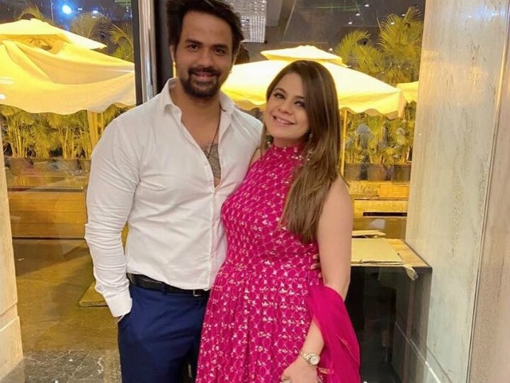 'KKusum' Actress Rucha Gujrathi Is Pregnant; Shares Baby Bump Pictures On Social Media PICS: 'Kkusum' Actress Rucha Gujarathi Is Expecting Her First Child!