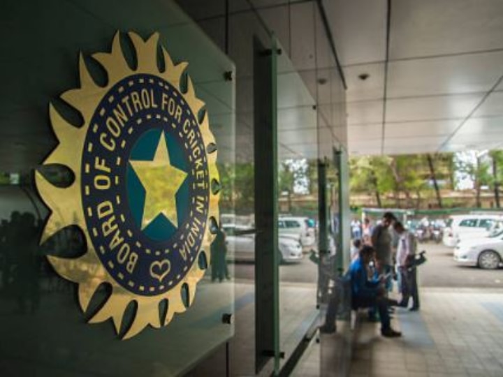 India-Australia T20I Series Will Need Rescheduling If 2020 T20 WC Is Scrapped, Says BCCI Official India-Australia T20I Series Will Need Rescheduling If 2020 T20 WC Is Scrapped: BCCI Official