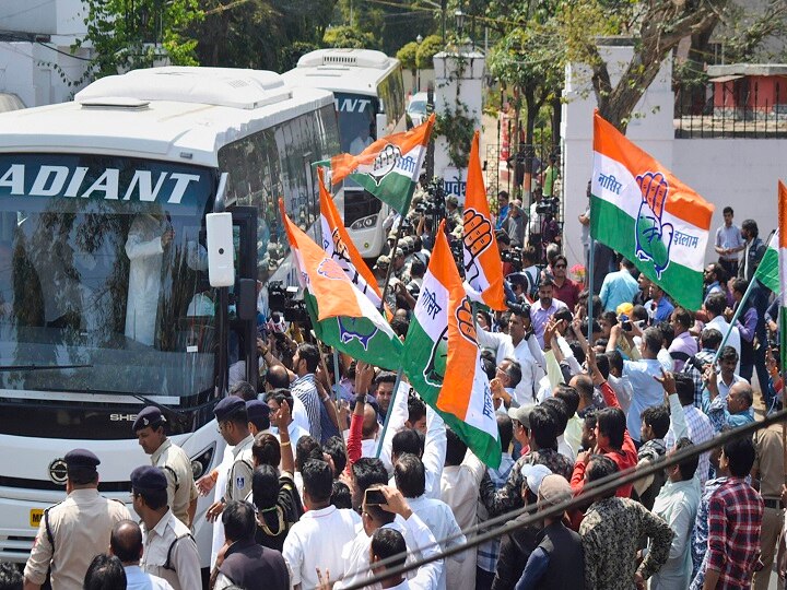 Madhya Pradesh Politics: 'Probe Needed On Resignation Letters Of Rebel MLAs,' MP Congress Tells SC MP Political Crisis: SC To Resume Hearing On Thursday; Asks Speaker Why No Decision On Resignations Yet