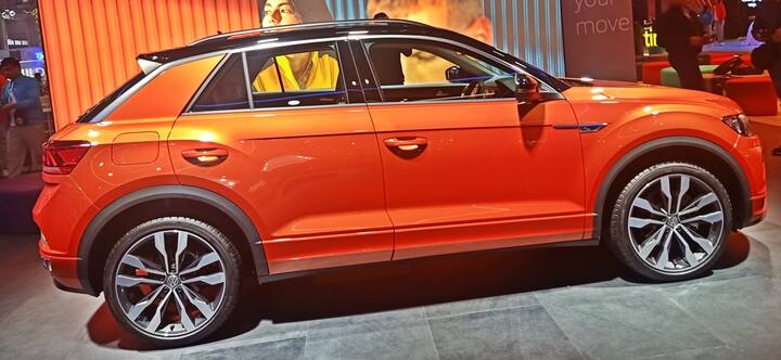 The T-Roc is a compact SUV with its length of being just above 4m. It is a sporty crossover with a design which is pointed towards on-road performance. It is roughly the size of SUVs like the Creta and Seltos. However in design terms the T-Roc looks handsome and probably is the best looking Volkswagen. For an SUV it slightly lower and the roof flows in. The face is also wider with bigger wheel-arches too.