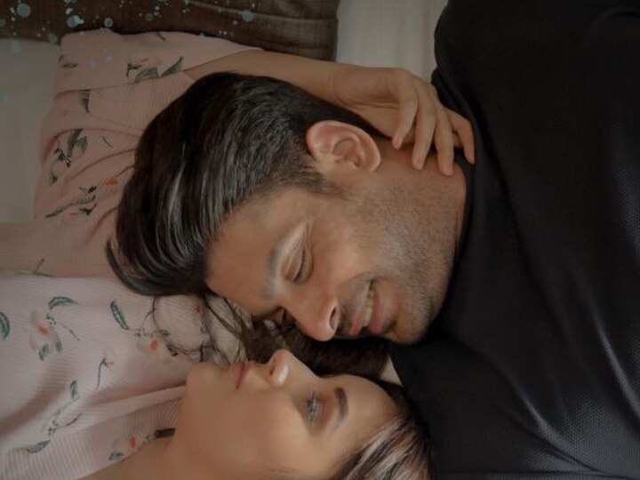 Bhula Dunga: Sidharth Shukla & Shehnaaz Gill Share A Romantic Moment In New Poster; Here’s When It Will Release Sidharth Shukla Shares New Poster Of Bhula Dunga, Can't Take His Eyes Off Shehnaaz Gill Bhula Dunga: Sidharth Shukla & Shehnaaz Gill Share A Romantic Moment In New Poster; Here’s When It Will Release