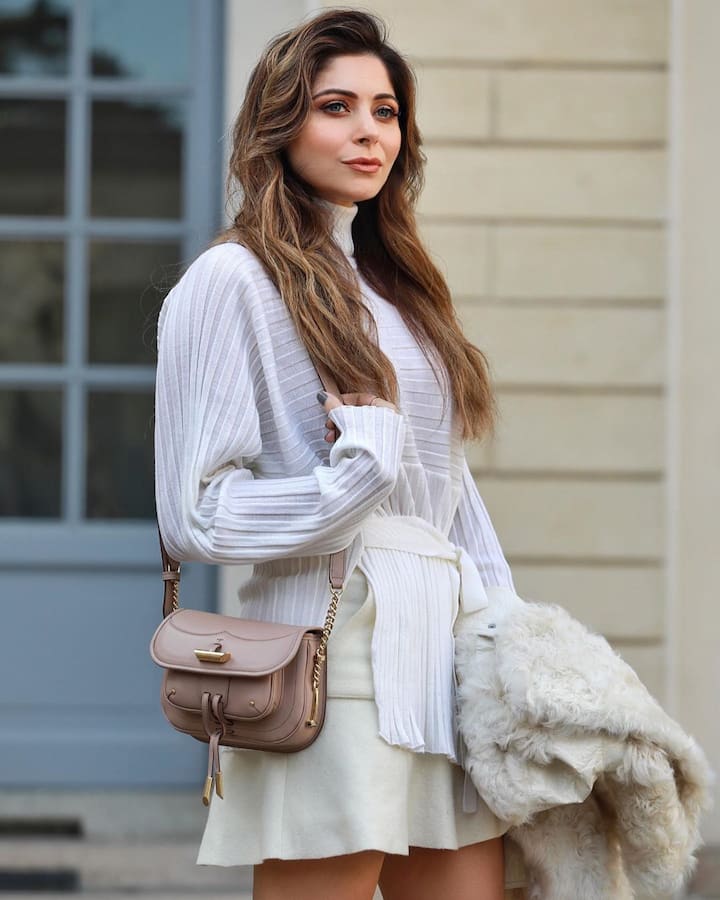 Singer Kanika Kapoor became the first Bollywood celebrity to get tested positive for Coronavirus. The ‘Baby Doll’ singer shared a post on social media and urged her fans to practice self-isolation and get tested if they notice the symptoms. Kanika has often grabbed eyeballs because of her professional and personal life. (PIC Credit- Instagram)